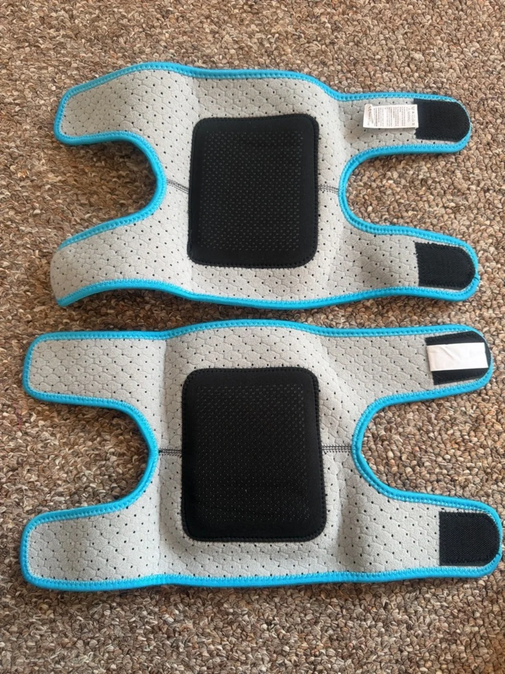 Kids Black and Blue Sports Arm/Leg Sleeve - Comfortable Support Size M!